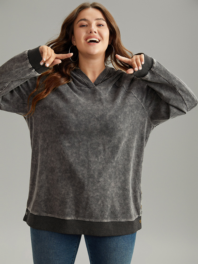 Plus Size Contrast Patchwork Hooded Raglan Sleeve Sweatshirt Women Black Casual Elastic cuffs Hooded Dailywear Sweatshirts BloomChic 12/L 