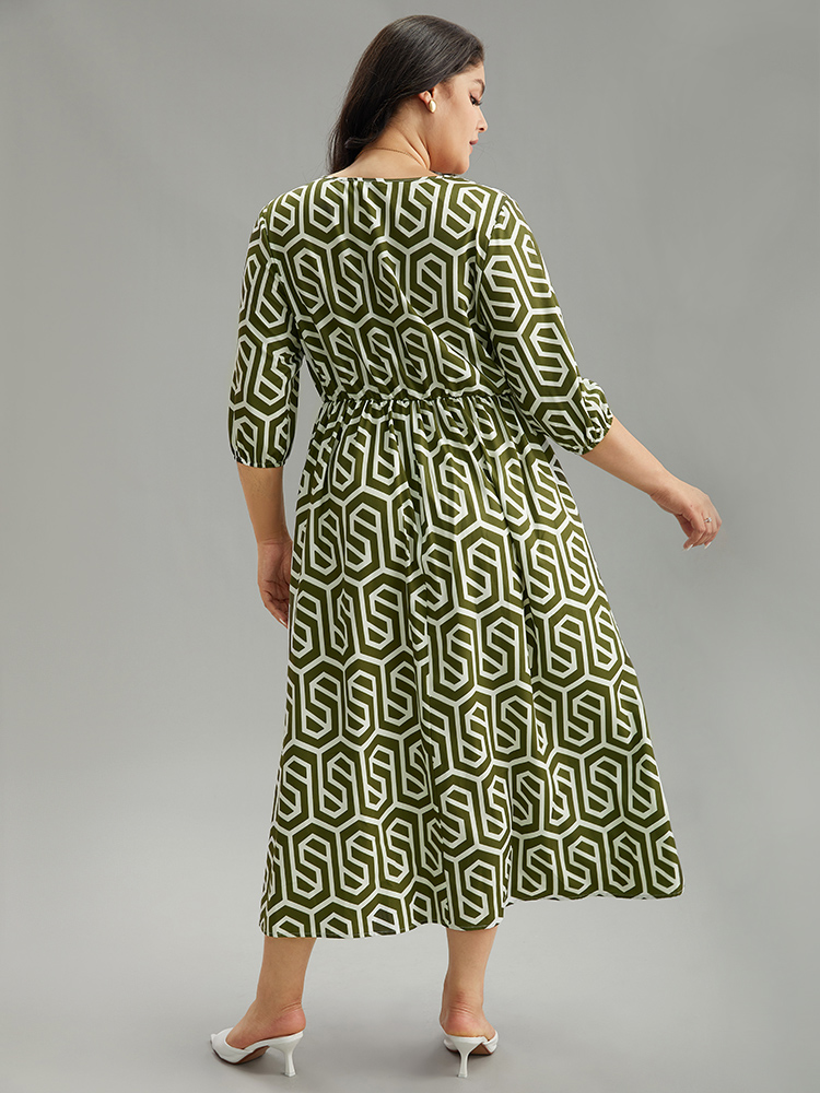 

Plus Size Geometric Print V Neck Shirred Dress ArmyGreen Women Office Elastic cuffs V-neck Elbow-length sleeve Curvy Midi Dress BloomChic