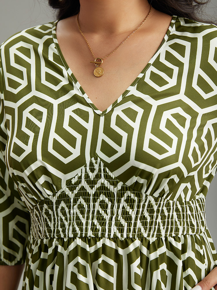 Plus Size Geometric Print V Neck Shirred Dress ArmyGreen Women Office Elastic cuffs V-neck Elbow-length sleeve Curvy Midi Dress BloomChic 14-16/1X 