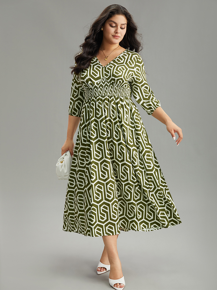 

Plus Size Geometric Print V Neck Shirred Dress ArmyGreen Women Office Elastic cuffs V-neck Elbow-length sleeve Curvy Midi Dress BloomChic