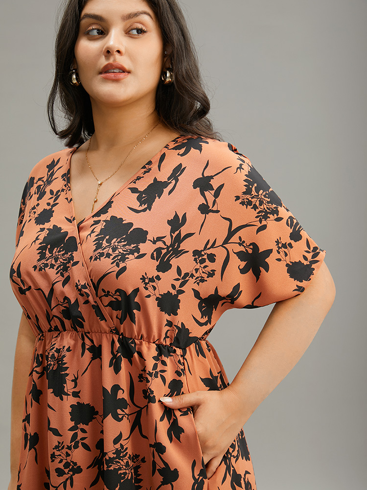 Plus Size Women Dailywear Silhouette Floral Print Wrap Dolman Sleeve Short sleeve V-neck Pocket Elegant Dresses BloomChic 