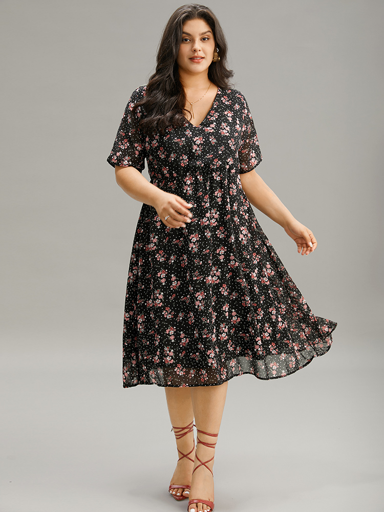 

Plus Size Polka Dot & Floral Print Pocket V Neck Dress Black Women Elegant Lined V-neck Short sleeve Curvy Midi Dress BloomChic