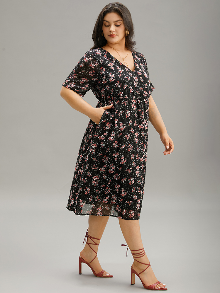 Plus Size Polka Dot & Floral Print Pocket V Neck Dress Black Women Elegant Lined V-neck Short sleeve Curvy Midi Dress BloomChic 14-16/1X 