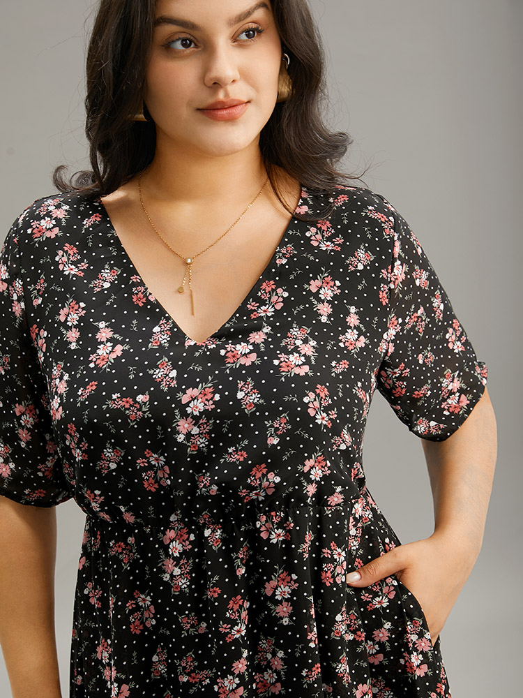 Plus Size Polka Dot & Floral Print Pocket V Neck Dress Black Women Elegant Lined V-neck Short sleeve Curvy Midi Dress BloomChic 14-16/1X 