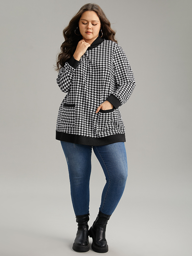 Plus Size Houndstooth Patched Pocket Mock Neck Sweatshirt Women Black Casual Contrast Mock Neck Dailywear Sweatshirts BloomChic 22-24/3X 