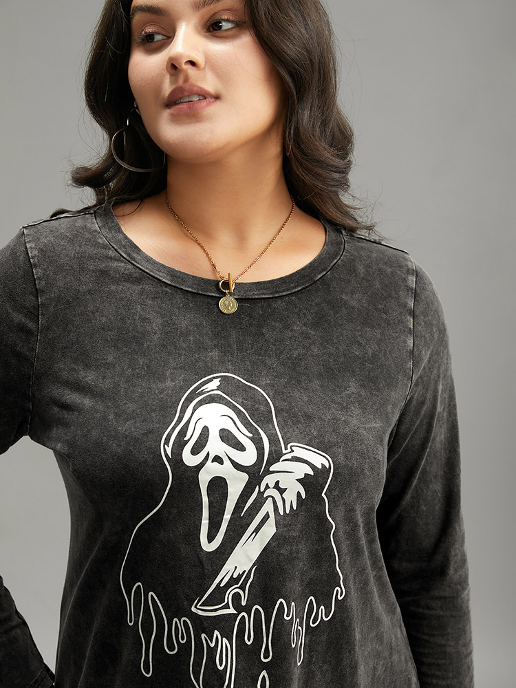 Plus Size Halloween Supersoft Essentials Skull Print Vintage T-shirt Black Women Casual Printed Halloween Festival-Halloween T-shirts BloomChic 22-24/3X 