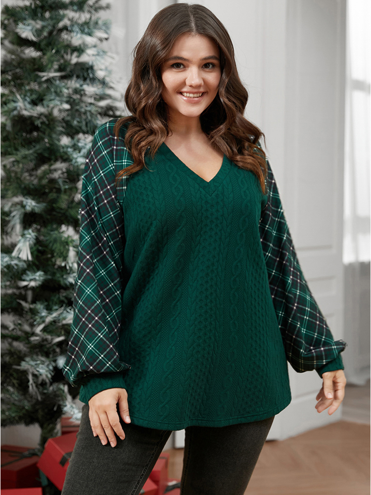 

Plus Size Plaid Patchwork V Neck Textured Sweatshirt Women Green Casual Patchwork V-neck Everyday Sweatshirts BloomChic