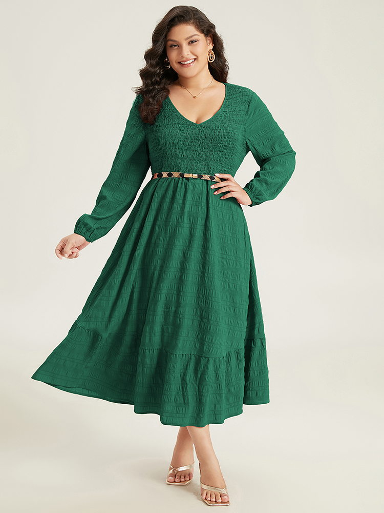 

Plus Size Solid Shirred Plisse Flutter Hem Dress DarkGreen Women Elegant Elastic cuffs V-neck Long Sleeve Curvy Midi Dress BloomChic