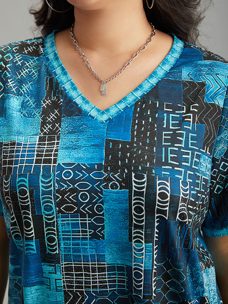 Plus Size Geometric Print V Neck T-shirt Multicolor Women Casual Printed Geometric V-neck Dailywear T-shirts BloomChic 10/M 