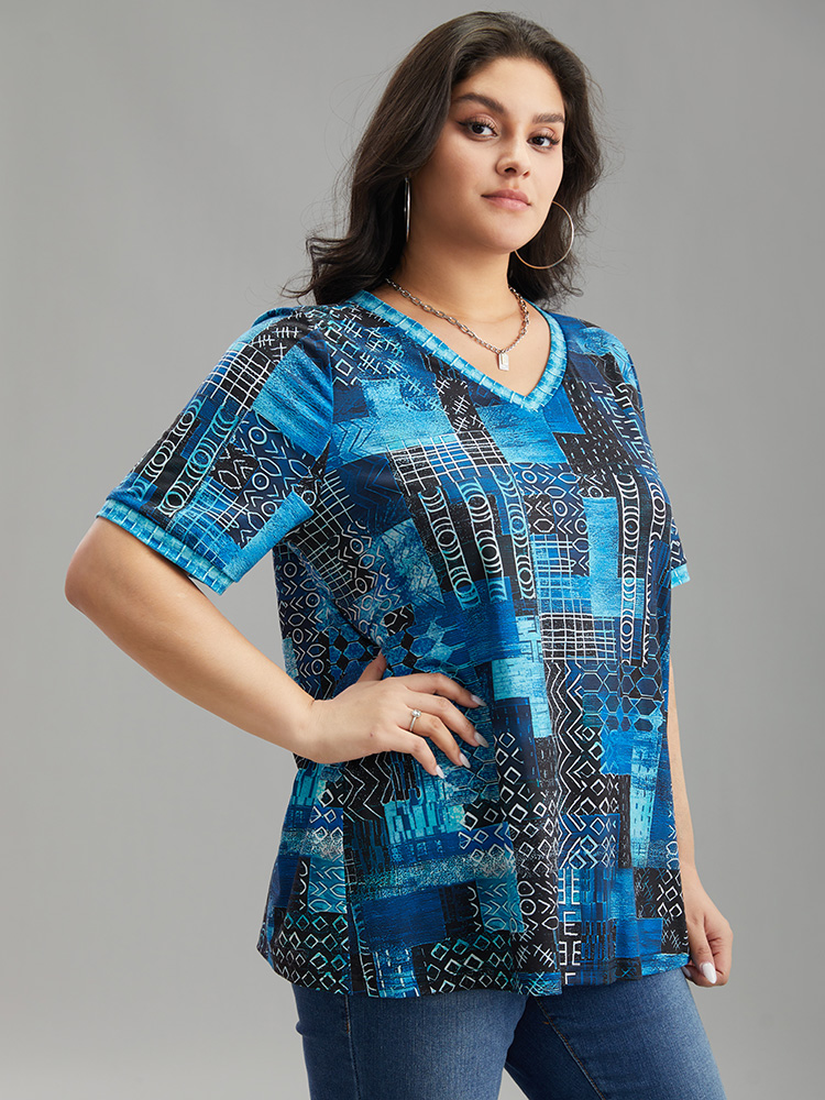 Plus Size Geometric Print V Neck T-shirt Multicolor Women Casual Printed Geometric V-neck Dailywear T-shirts BloomChic 10/M 