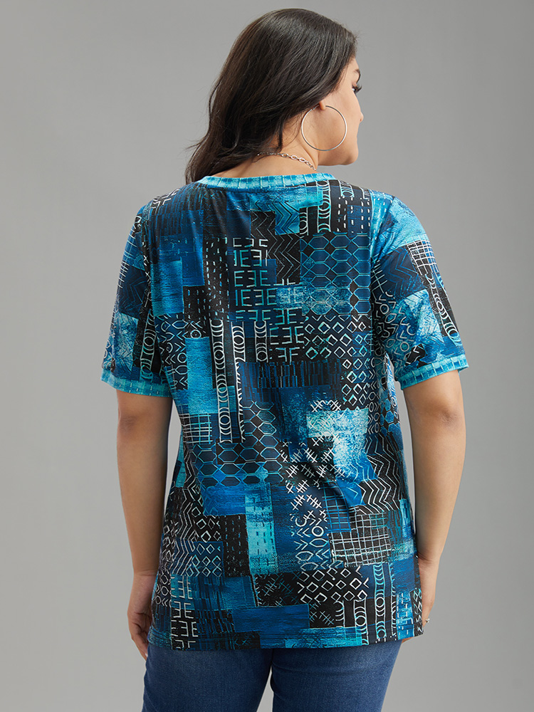 Plus Size Geometric Print V Neck T-shirt Multicolor Women Casual Printed Geometric V-neck Dailywear T-shirts BloomChic 10/M 