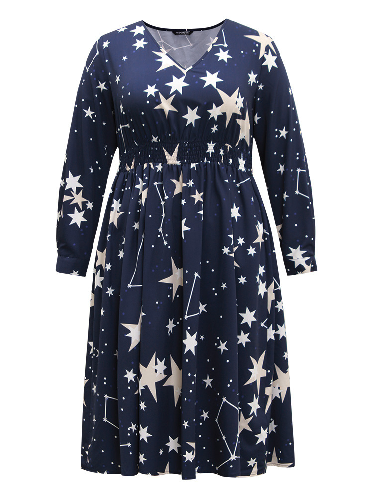 Plus Size Star Geometric Shirred Pocket Dress DarkBlue Women Vacation Printed V-neck Long Sleeve Curvy Midi Dress BloomChic 22-24/3X 