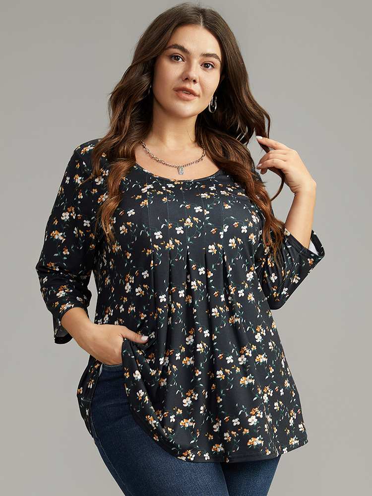 

Plus Size Ditsy Floral Crew Neck Plicated Detail T-shirt Black Round Neck Elbow-length sleeve Elegant Jersey Tops