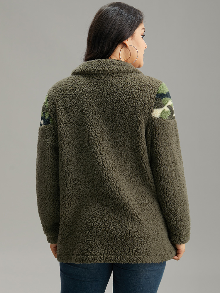 

Plus Size Camo Patchwork Zipper Pocket Teddy Jacket Women ArmyGreen Contrast Pocket Dailywear Jackets BloomChic