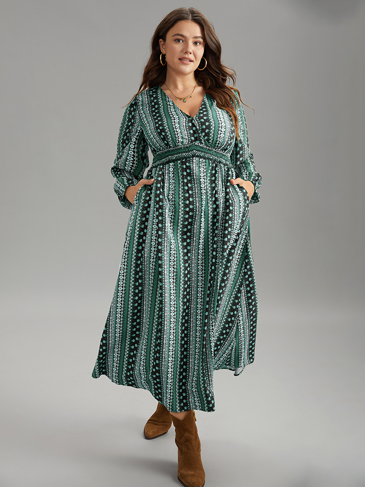 

Plus Size Bandana Print Wrap Shirred Dress Emerald Women Resort Elastic cuffs V-neck Long Sleeve Curvy Midi Dress BloomChic