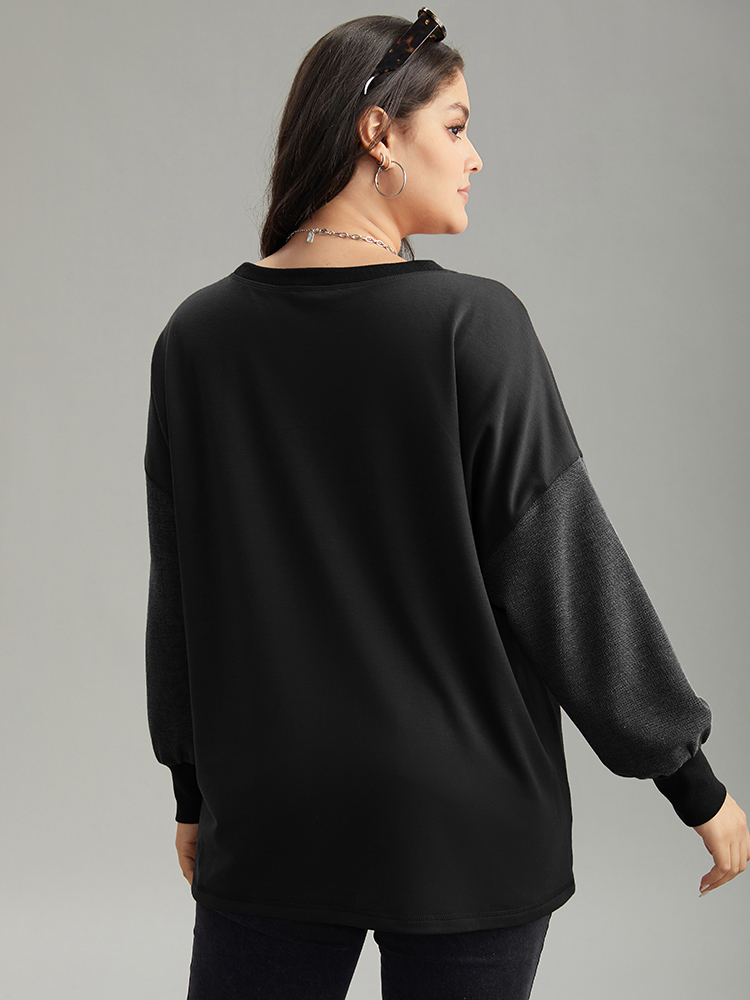 

Plus Size Two Tone Patched Pocket Drop Shoulder Sweatshirt Women Black Casual Elastic cuffs Round Neck Everyday Sweatshirts BloomChic