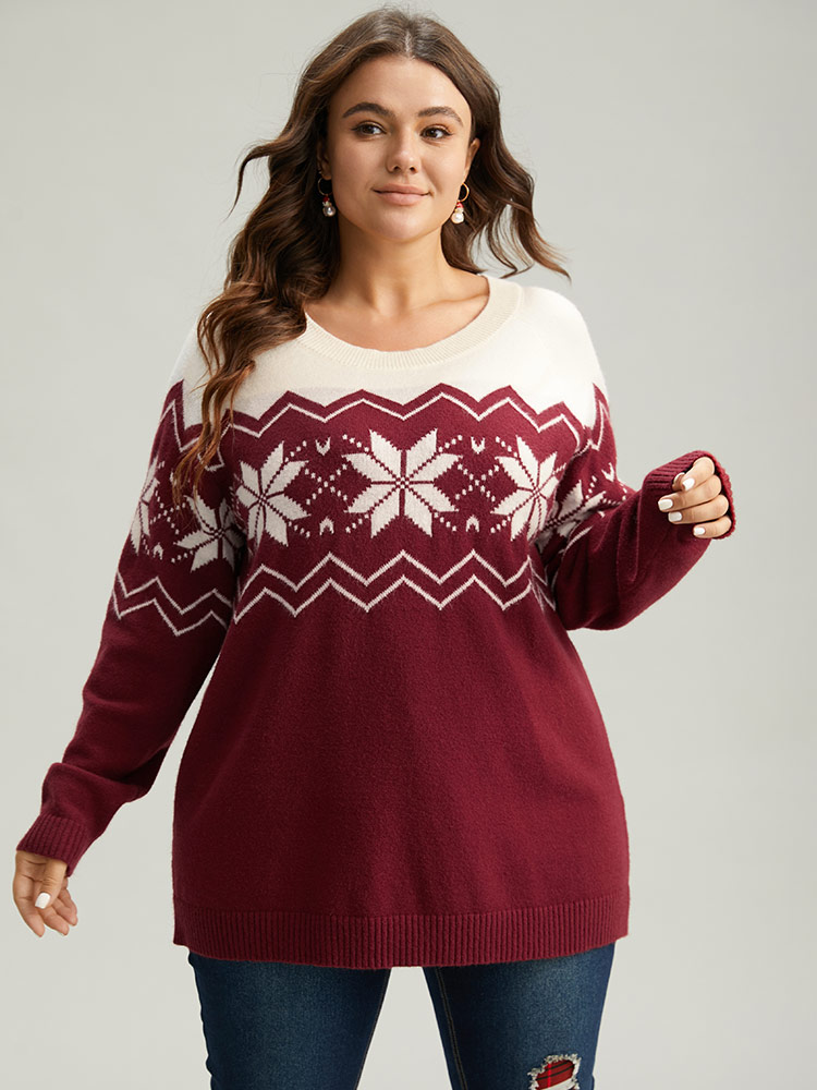 

Plus Size Supersoft Essentials Snowflake Colorblock Pullover Scarlet Women Casual Loose Long Sleeve Round Neck Festival-Christmas Pullovers BloomChic