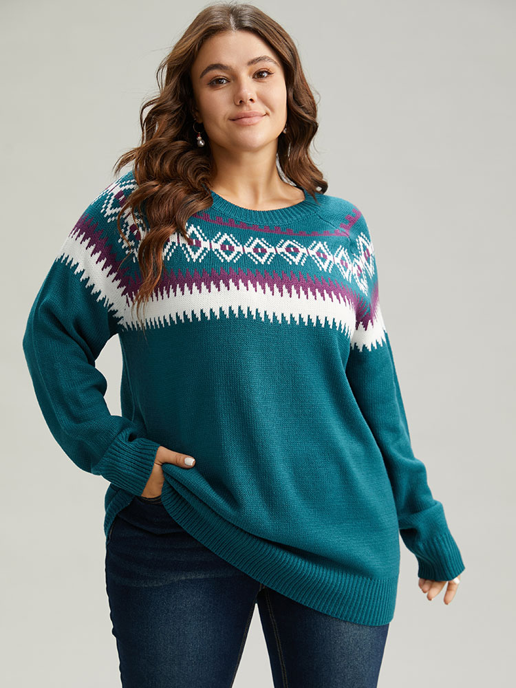 

Plus Size Geometric Contrast Raglan Sleeve Pullover Emerald Women Casual Loose Long Sleeve Round Neck Festival-Christmas Pullovers BloomChic