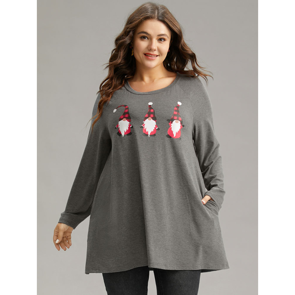 

Plus Size Santa Claus Print Long Sleeve T-shirt Gray Women Casual Printed Christmas Round Neck Dailywear T-shirts BloomChic