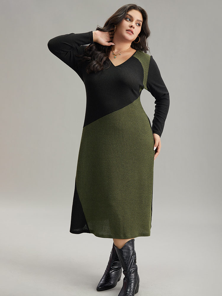 Plus Size Two Tone Patchwork V Neck Dress Multicolor Women Casual Patchwork V-neck Long Sleeve Curvy Midi Dress BloomChic 18-20/2X 