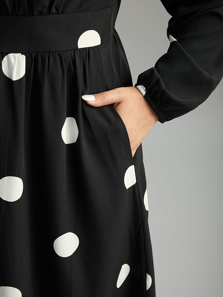 Plus Size Women Dailywear Polka Dot Elastic cuffs Lantern Sleeve Long Sleeve Square Neck Pocket Elegant Dresses BloomChic 