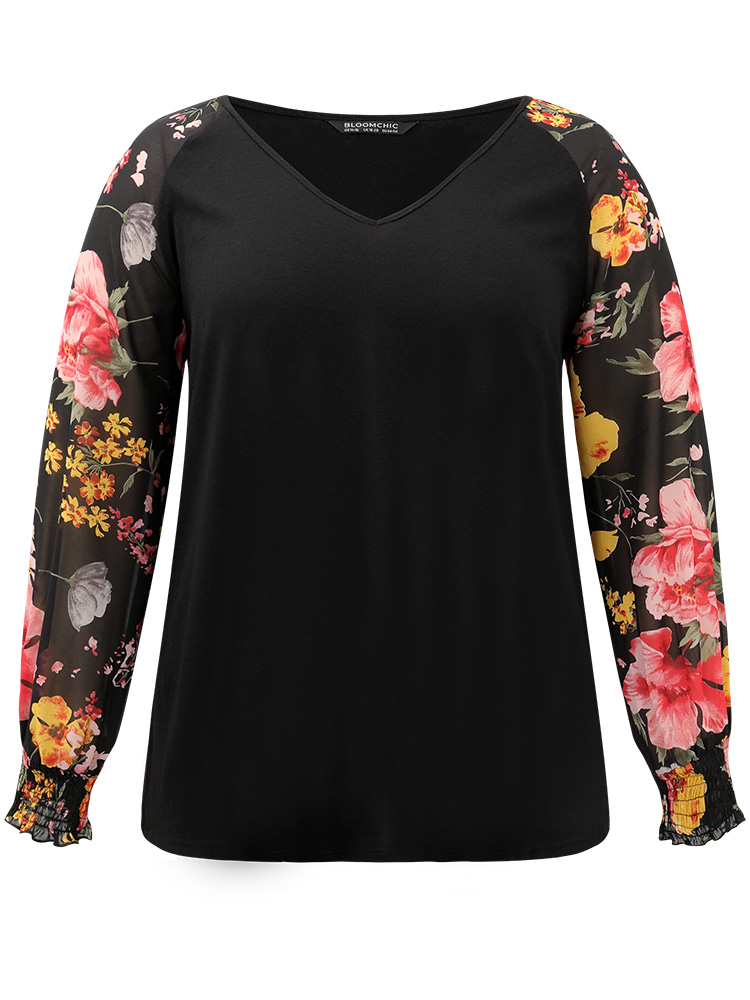 

Plus Size Chiffon Floral Shirred Patchwork Raglan Sleeve T-shirt Black V-neck Long Sleeve Elegant Jersey Tops