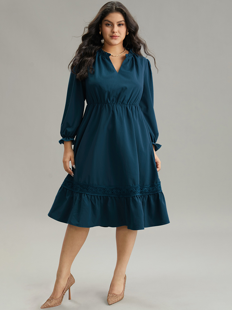 

Plus Size Solid Frill Trim Guipure Lace Flutter Sleeve Dress Aegean Women At the Office Plain Notched collar Long Sleeve Curvy Midi Dress BloomChic