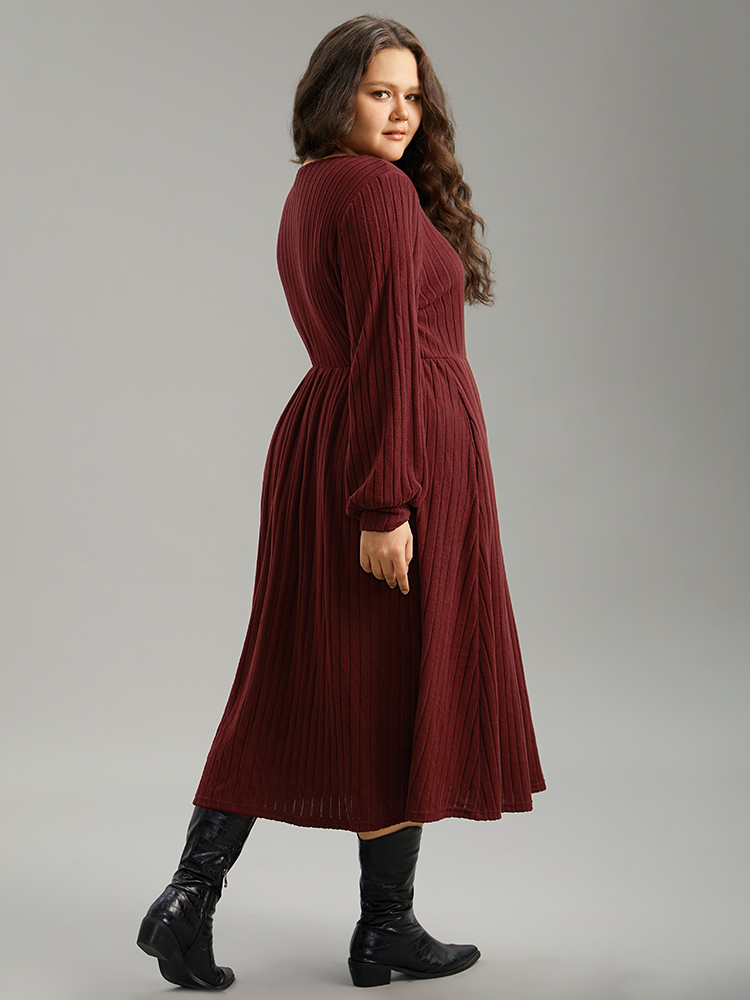 

Plus Size Solid Rib Knit Pocket Elastic Waist Dress Scarlet Women Texture V-neck Long Sleeve Curvy Midi Dress BloomChic