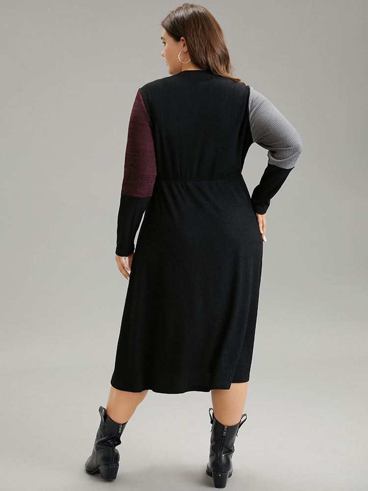 Plus Size Women Dailywear Colorblock Rib Knit Regular Sleeve Long Sleeve Round Neck Pocket Casual Dresses BloomChic 