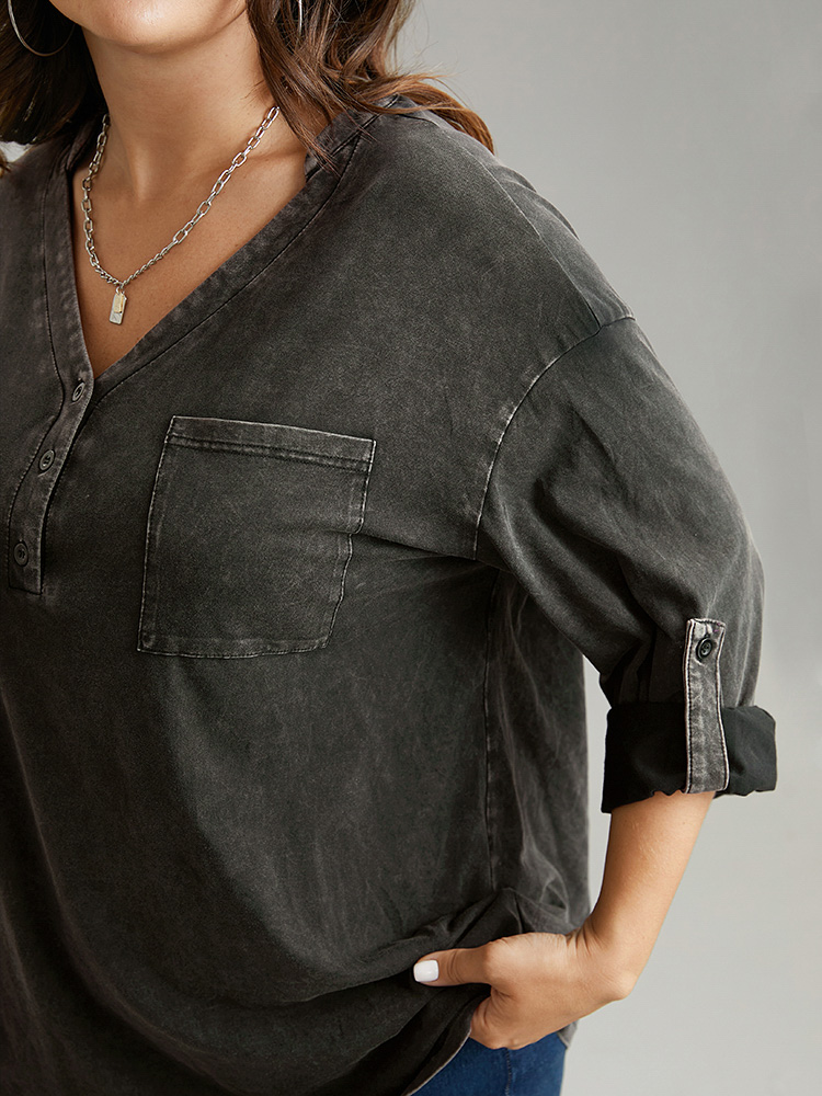 Plus Size Vintage Roll Tab Sleeve Button Up T-shirt Black Women Casual Plain Plain V-neck Dailywear T-shirts BloomChic 28/5X 