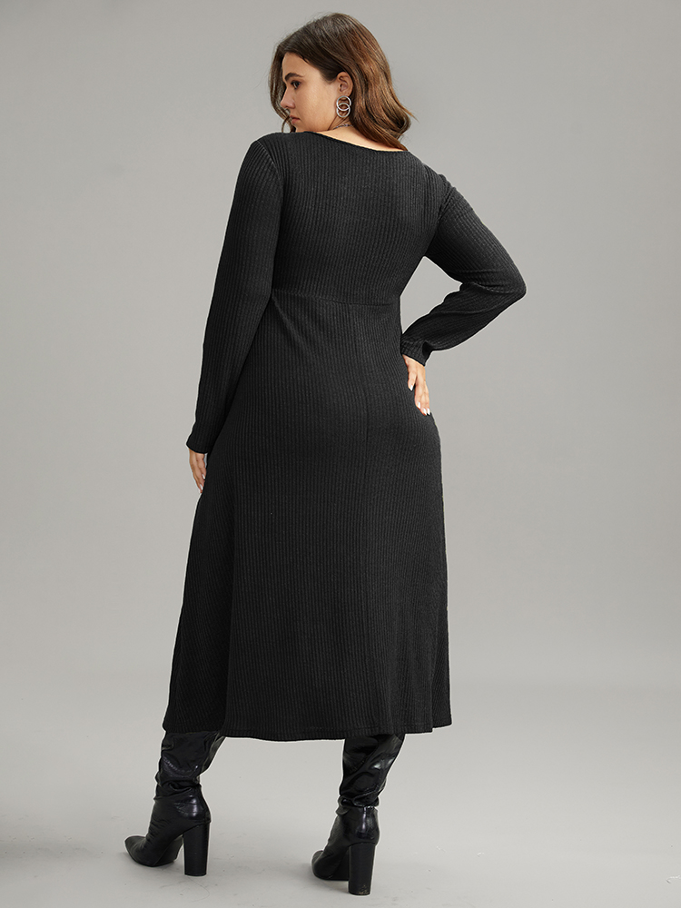 

Plus Size Solid Textured V Neck Pocket Dress Black Women Basics Texture V-neck Long Sleeve Curvy Midi Dress BloomChic