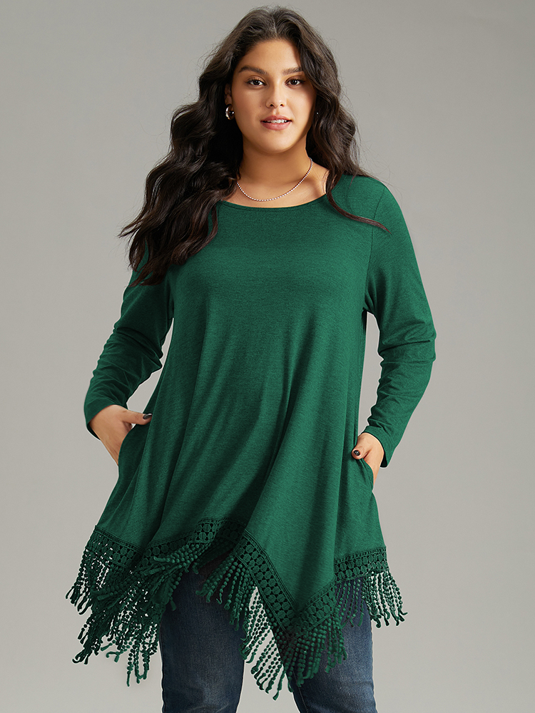 

Plus Size Solid Tassels Trim Pocket Asymmetrical Hem T-shirt Green Round Neck Long Sleeve Elegant Jersey Tops