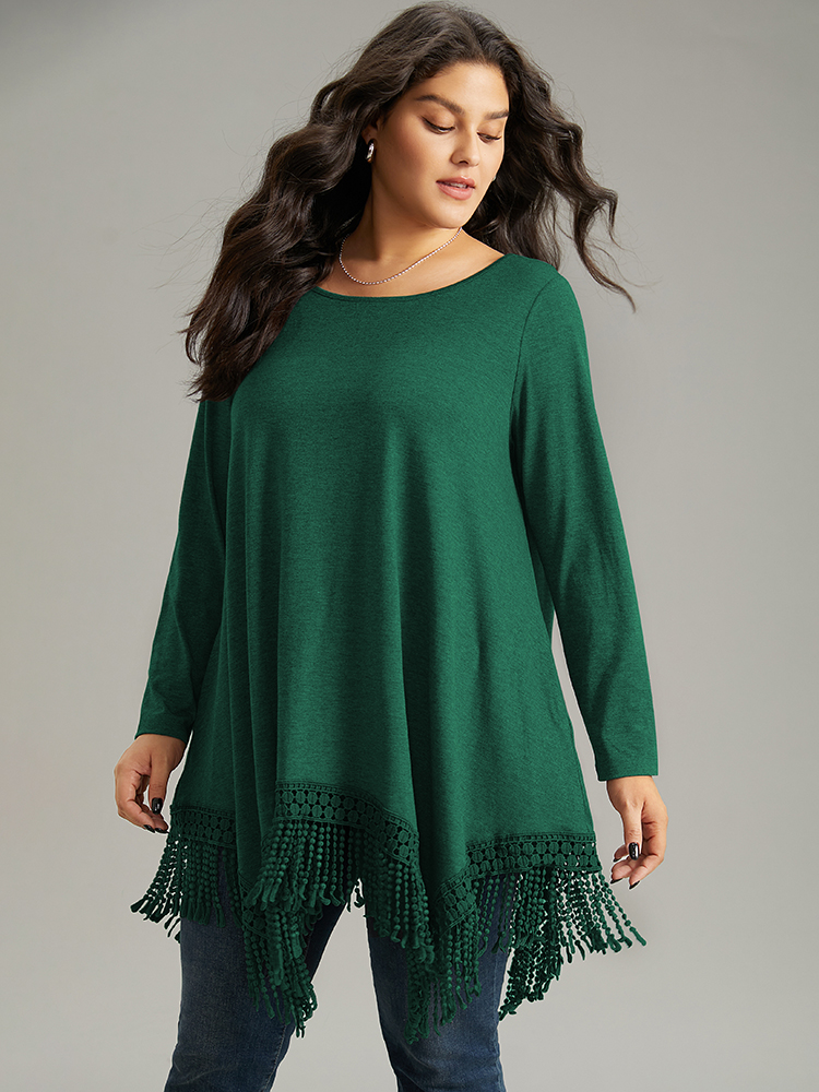 

Plus Size Solid Tassels Trim Pocket Asymmetrical Hem T-shirt Green Boat Neck Long Sleeve Elegant Jersey Tops