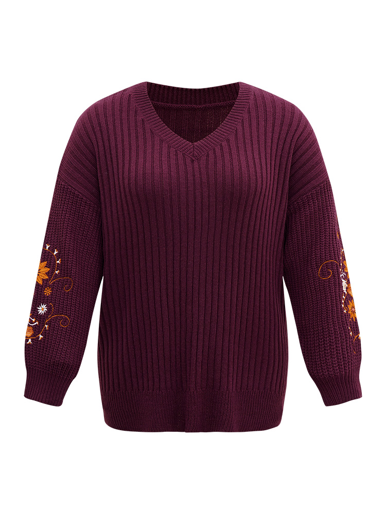 

Plus Size Floral Embroidered Plisse Drop Shoulder Pullover Burgundy Women Casual Loose Long Sleeve V-neck Dailywear Pullovers BloomChic