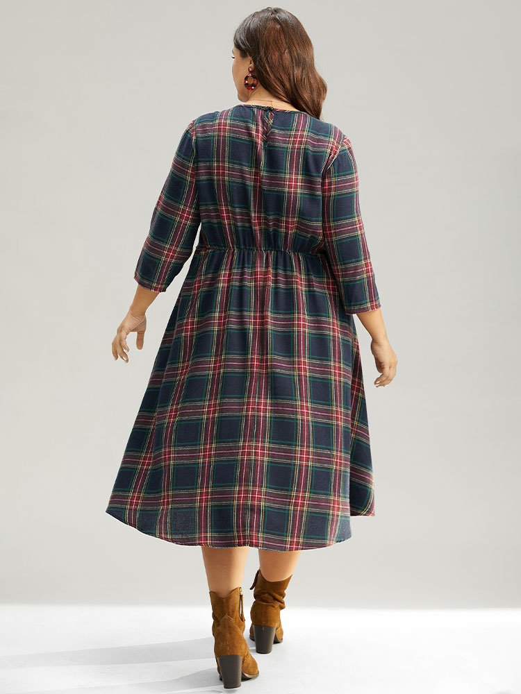 Plus Size Christmas Plaid Pocket Elastic Waist Midi Dress DarkBlue Women Elegant Printed Round Neck Elbow-length sleeve Curvy Midi Dress BloomChic 26/4X 