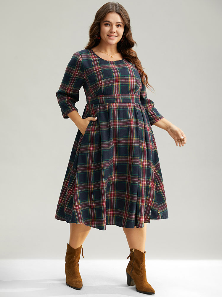 Plus Size Christmas Plaid Pocket Elastic Waist Midi Dress DarkBlue Women Elegant Printed Round Neck Elbow-length sleeve Curvy Midi Dress BloomChic 26/4X 