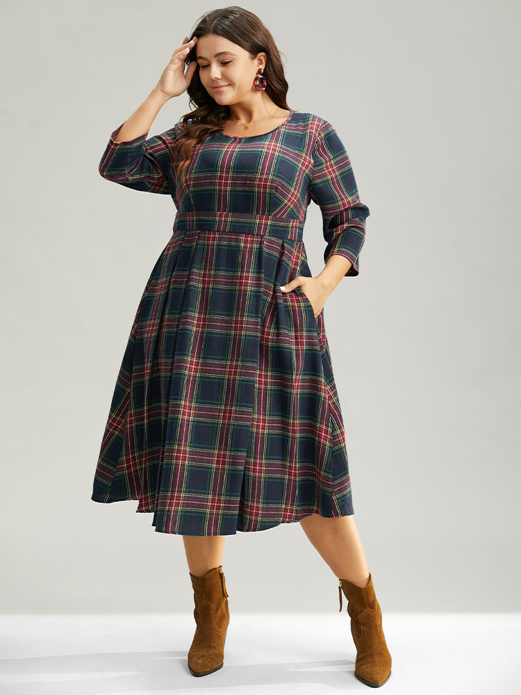 

Plus Size Christmas Plaid Pocket Elastic Waist Midi Dress DarkBlue Women Elegant Printed Round Neck Elbow-length sleeve Curvy Midi Dress BloomChic