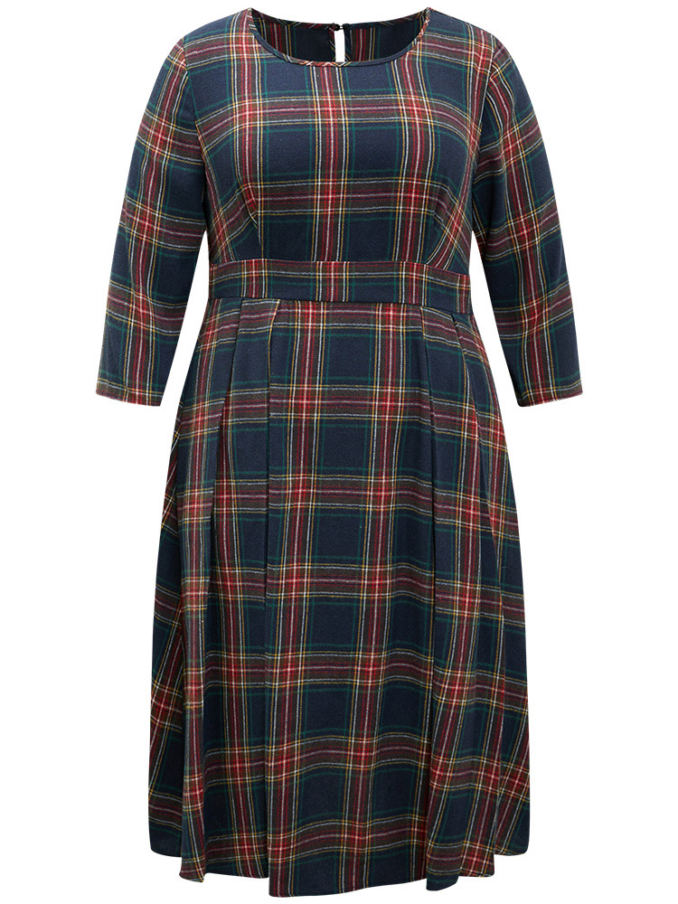Plus Size Christmas Plaid Pocket Elastic Waist Midi Dress DarkBlue Women Elegant Printed Round Neck Elbow-length sleeve Curvy Midi Dress BloomChic 26/4X 