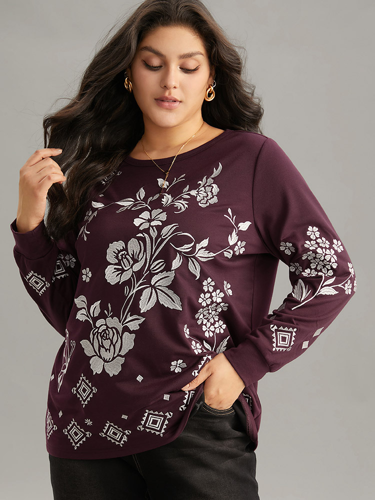 

Plus Size Boho & Floral Textured Embroidery Round Neck Sweatshirt Women Maroon Elegant Embroidered Round Neck Dailywear Sweatshirts BloomChic