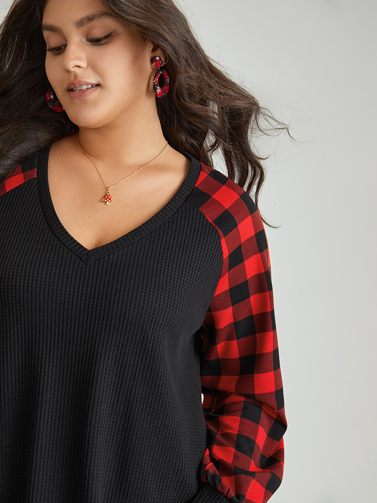 

Plus Size Waffle Knit Plaid Patchwork Raglan Sleeve T-shirt Black Women Casual Waffle Knit Plaid V-neck Festival-Christmas T-shirts BloomChic