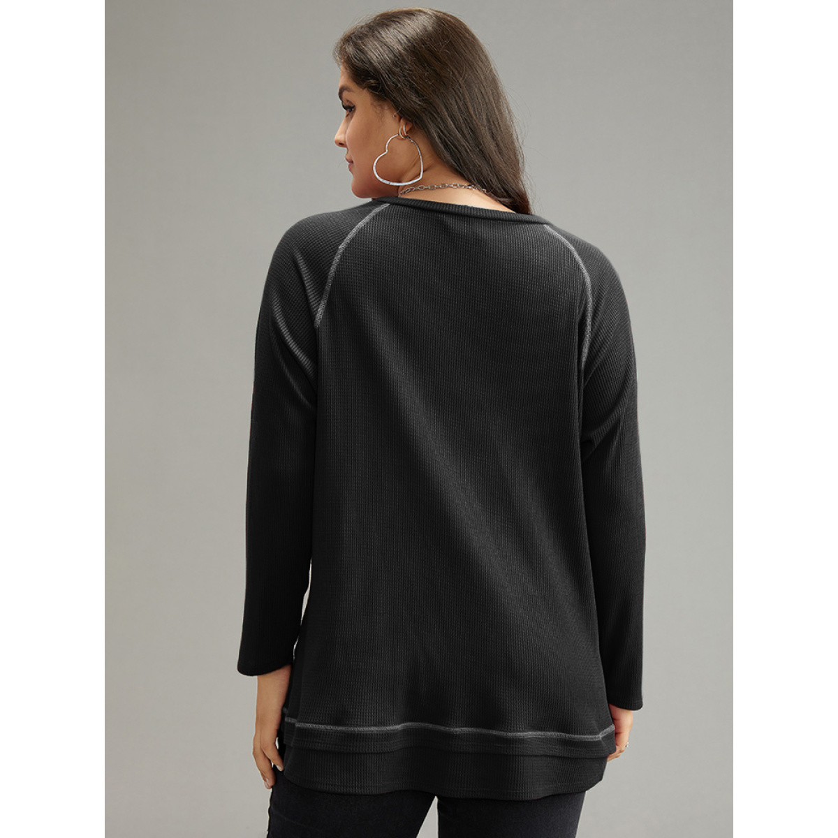 

Plus Size Plain Textured Stitch Raglan Sleeve Sweatshirt Women Black Casual Plain V-neck Everyday Sweatshirts BloomChic
