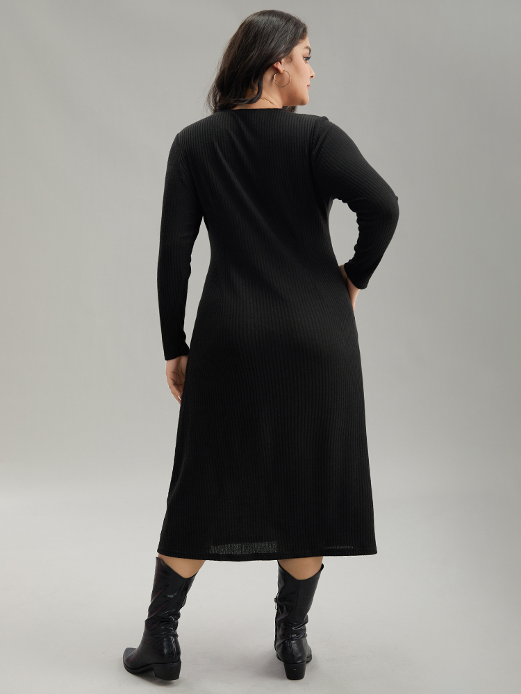 Plus Size Two Tone Patchwork V Neck Dress Burgundy Women Casual Patchwork V-neck Long Sleeve Curvy Midi Dress BloomChic 30/6X 