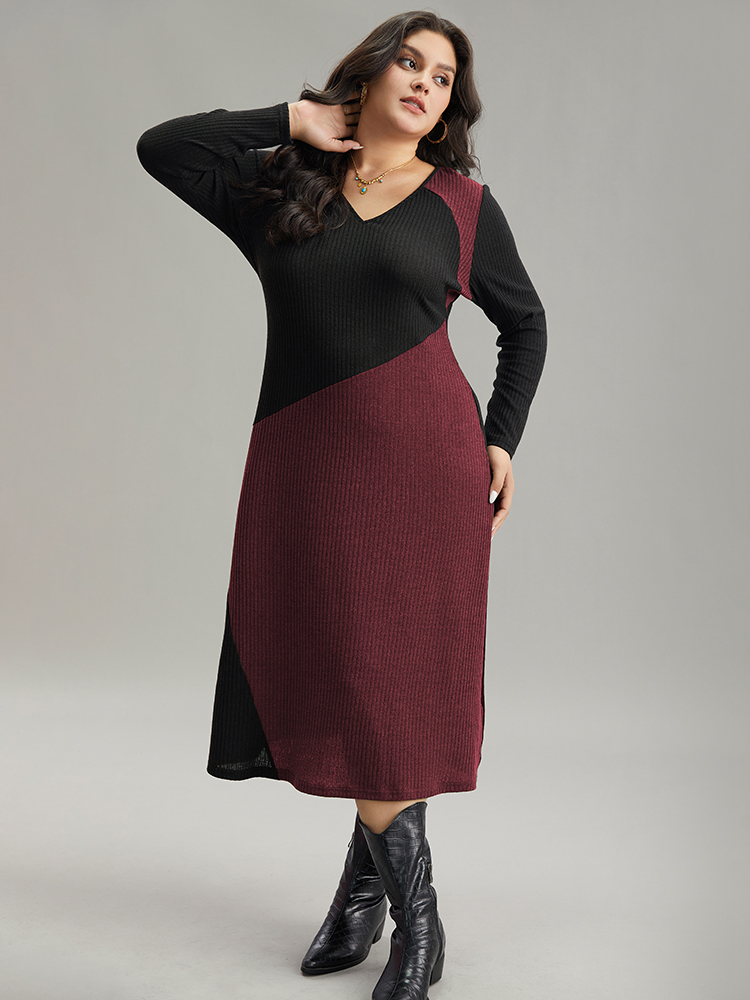 Plus Size Two Tone Patchwork V Neck Dress Burgundy Women Casual Patchwork V-neck Long Sleeve Curvy Midi Dress BloomChic 30/6X 