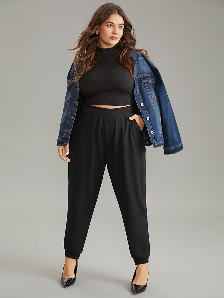 

Plus Size Crossover Plain Texture High Rise Pants Women Black Casual High Rise Everyday Pants BloomChic