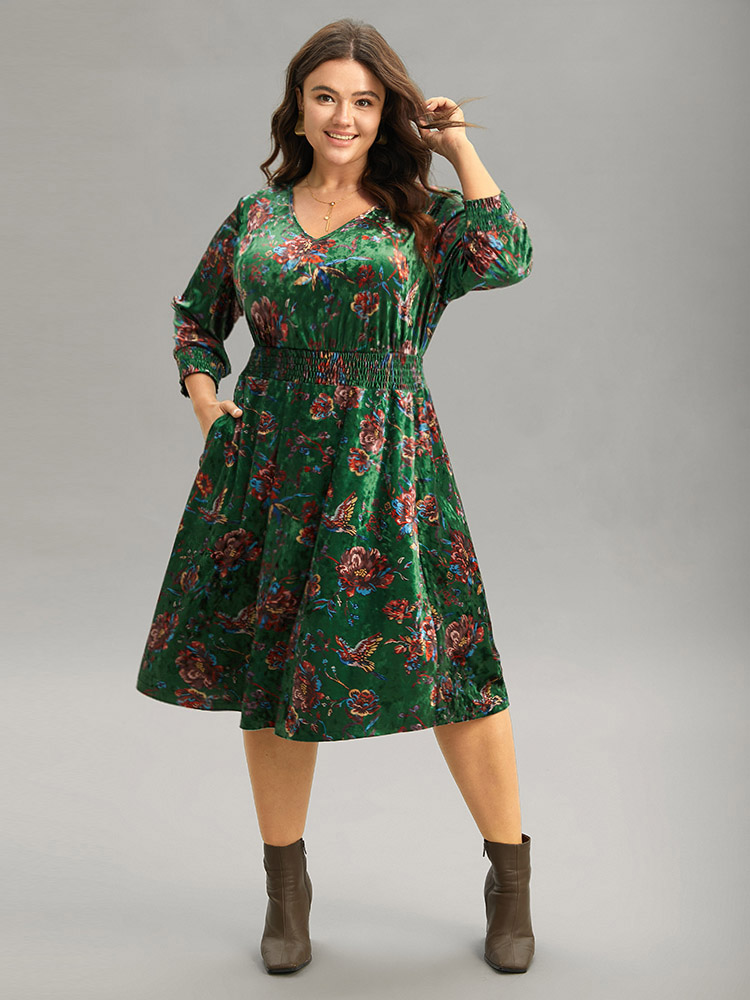 

Plus Size Christmas Floral Velvet Shirred Pocket Dress DarkGreen Women Elegant Velvet V-neck Elbow-length sleeve Curvy Midi Dress BloomChic