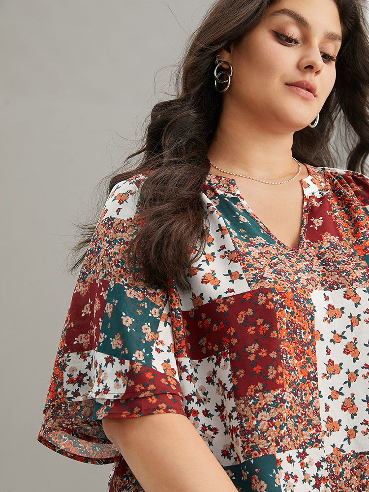 Plus Size Women Vacation Ditsy Floral Contrast Ruffle Sleeve Short sleeve Notched collar Vacation Blouses BloomChic 