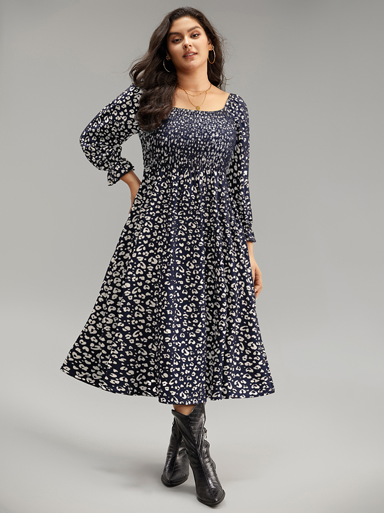 

Plus Size Leopard Print Shirred Square Neck Pocket Dress DarkBlue Women Casual Printed Square Neck Long Sleeve Curvy Midi Dress BloomChic