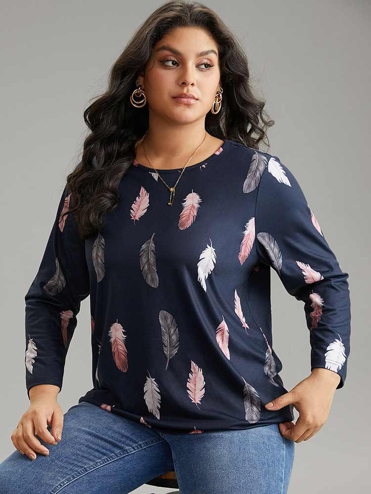 Plus Size Crew Neck Feather Print T-shirt Indigo Women Casual Printed Feather Round Neck Dailywear T-shirts BloomChic 14-16/1X 