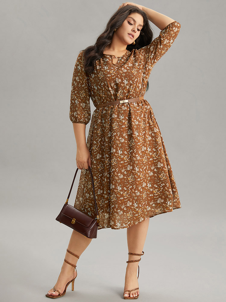 

Plus Size Ditsy Floral Cut Out Elastic Cuffs Dress Rust Women Elegant Elastic cuffs Keyhole Cut-Out Elbow-length sleeve Curvy Midi Dress BloomChic