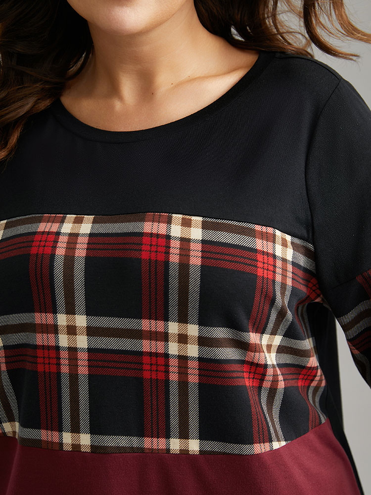 Plus Size Plaid Contrast Patchwork Round Neck T-shirt Red Women Casual Contrast Plaid Round Neck Everyday T-shirts BloomChic 22-24/3X 